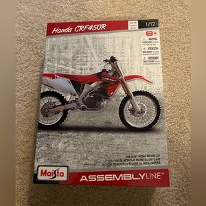 COPY - Honda CRF 450R Die cast Model Kit